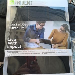 I sell bags for computers, protectors for tablets
